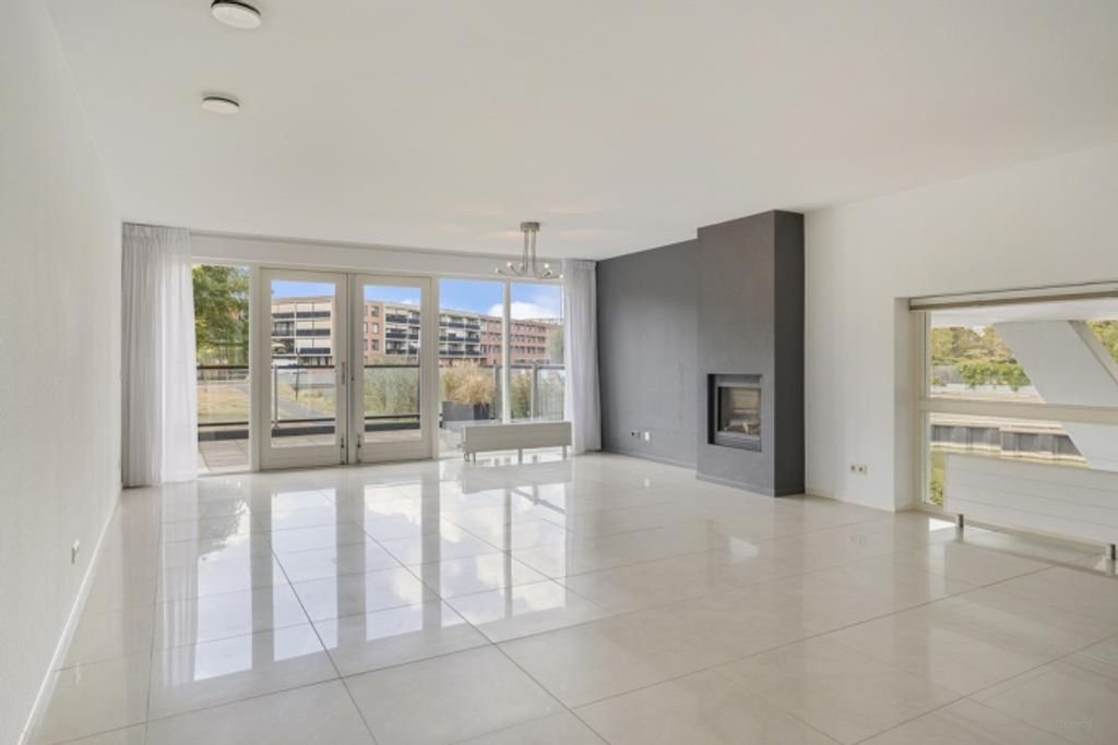 Royaal appartement met 42 m² terras - Afbeelding 3