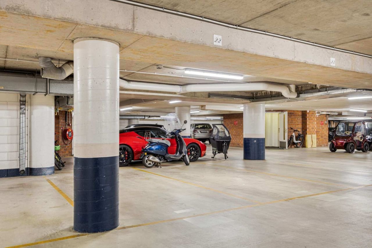 Luxe 142m² aan het Vondelpark met parking - Afbeelding 47