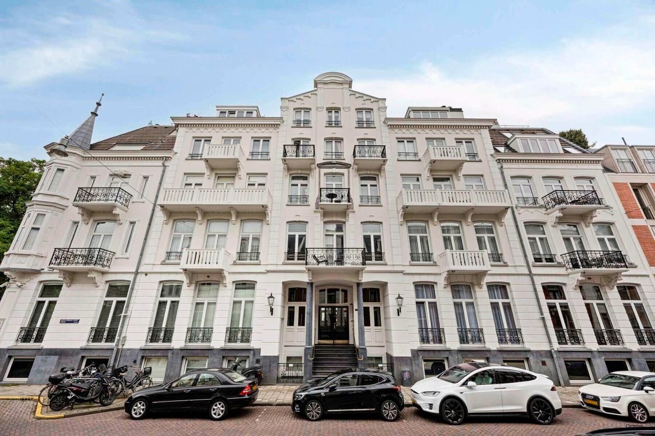 Luxe 142m² aan het Vondelpark met parking - Afbeelding 4