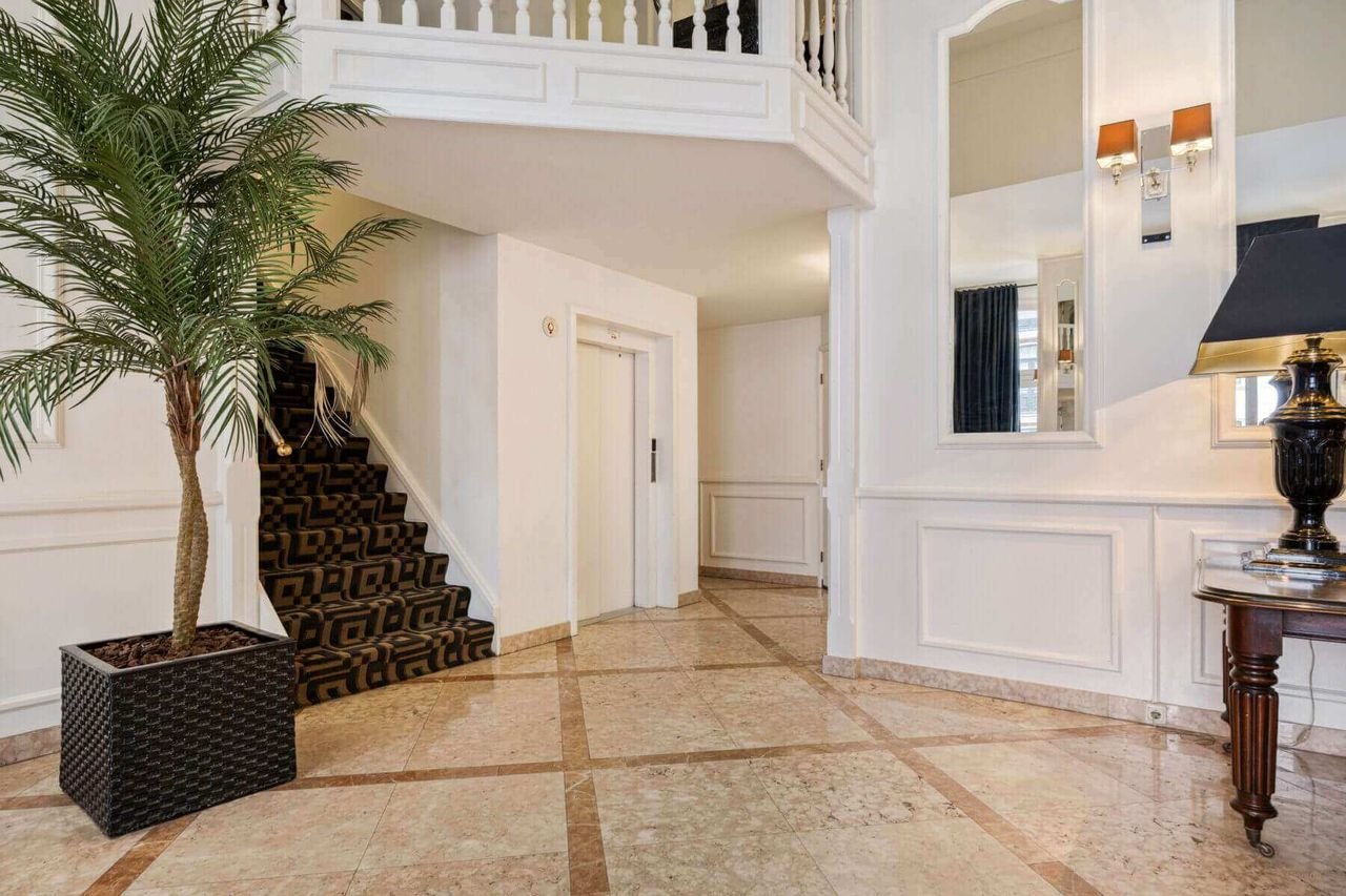 Luxe 142m² aan het Vondelpark met parking - Afbeelding 9