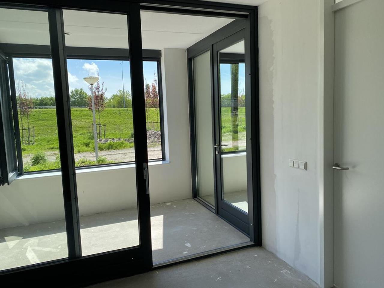 2-Bedroom Apartment with Balcony in Almere Buiten - Image 4