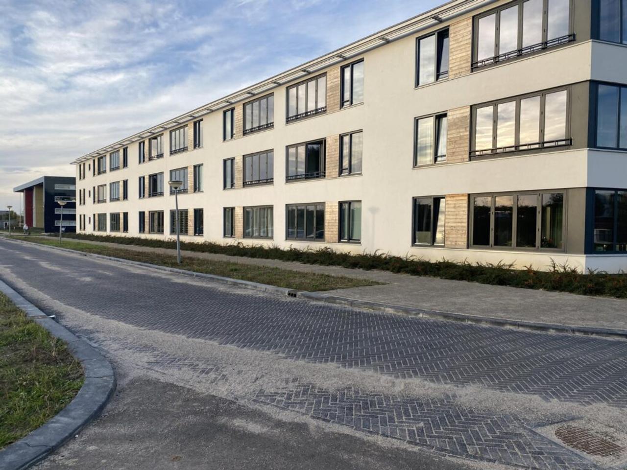 2-Bedroom Apartment with Balcony in Almere Buiten - Image 13