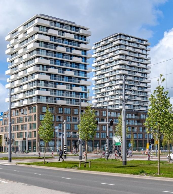 93 m² wonen op de zestiende verdieping - Afbeelding 1