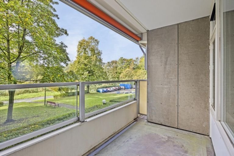 Renovated apartment for 55+ in Heerlen - Image 12