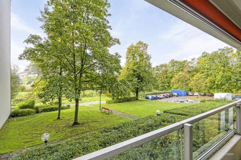 Renovated apartment for 55+ in Heerlen - Image 14