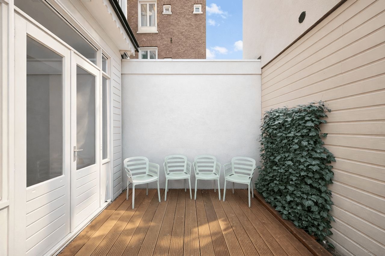 2-bedroom apartment with garden in Oud-West - Image 8