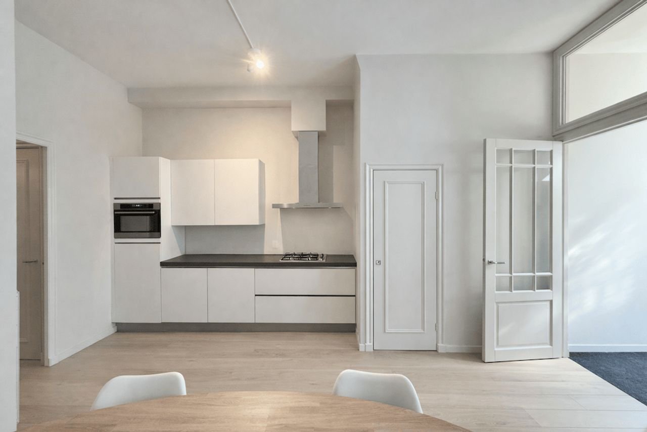 2-bedroom apartment with garden in Oud-West - Image 4