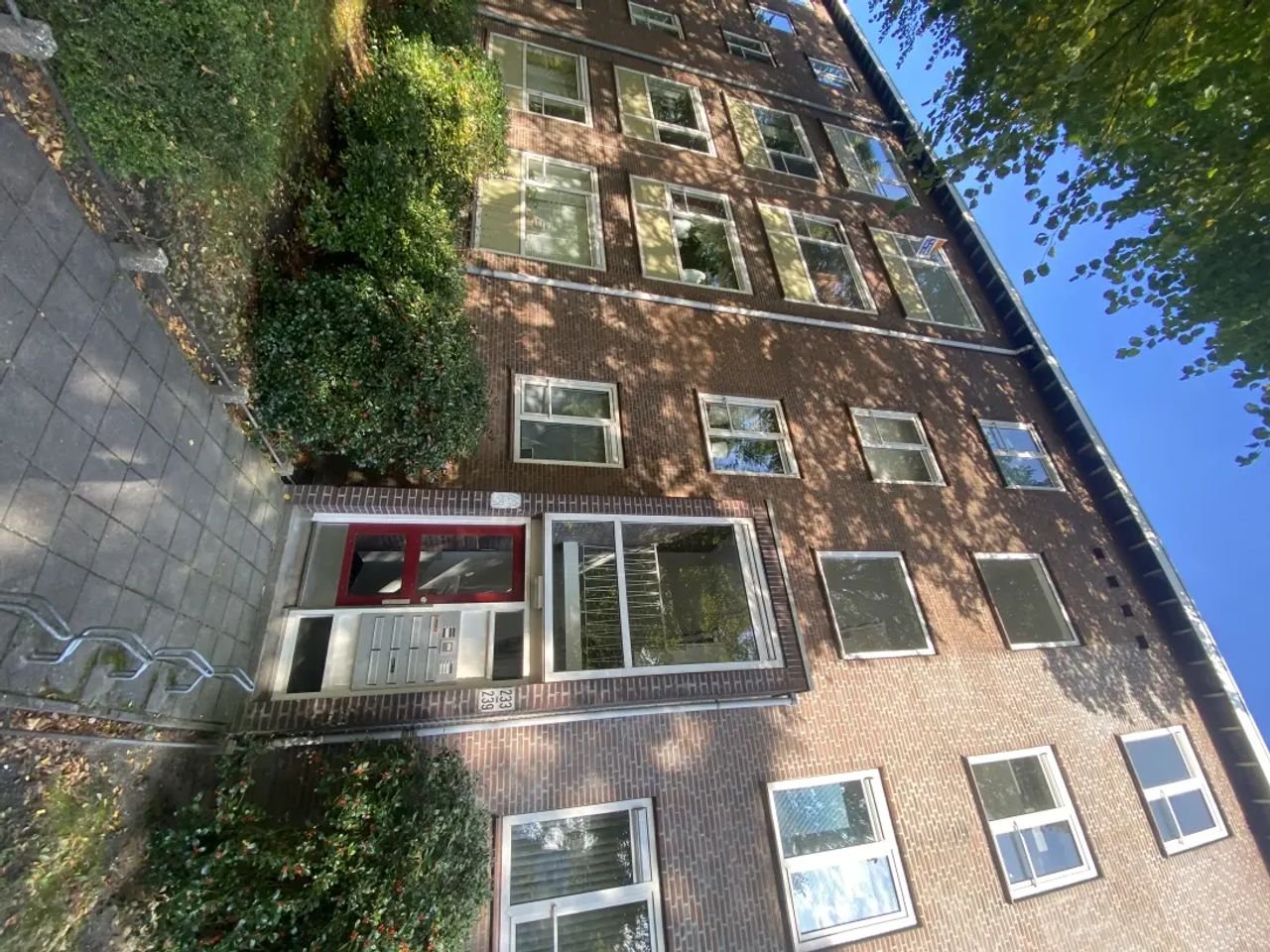 Bright apartment (74m²) with balcony in Rijswijk - Image 1