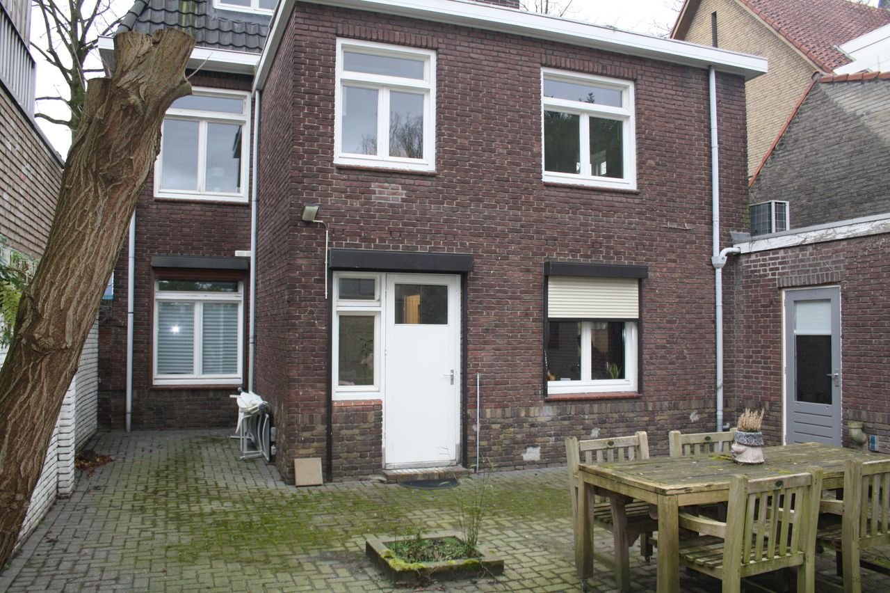 Appartement met eigen badkamer Geleen - Afbeelding 18