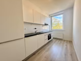 Tweekamerappartement met balkon in De Baarsjes