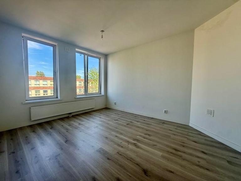 Tweekamerappartement met balkon in De Baarsjes - Afbeelding 2