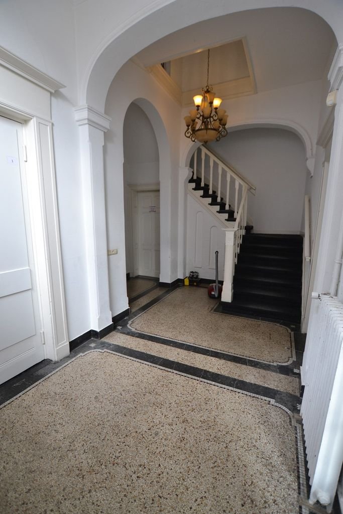 Furnished room on the Akerstraat - Image 3