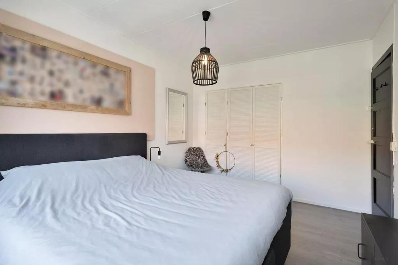 137 m² herenhuis met 5 slaapkamers - Afbeelding 17