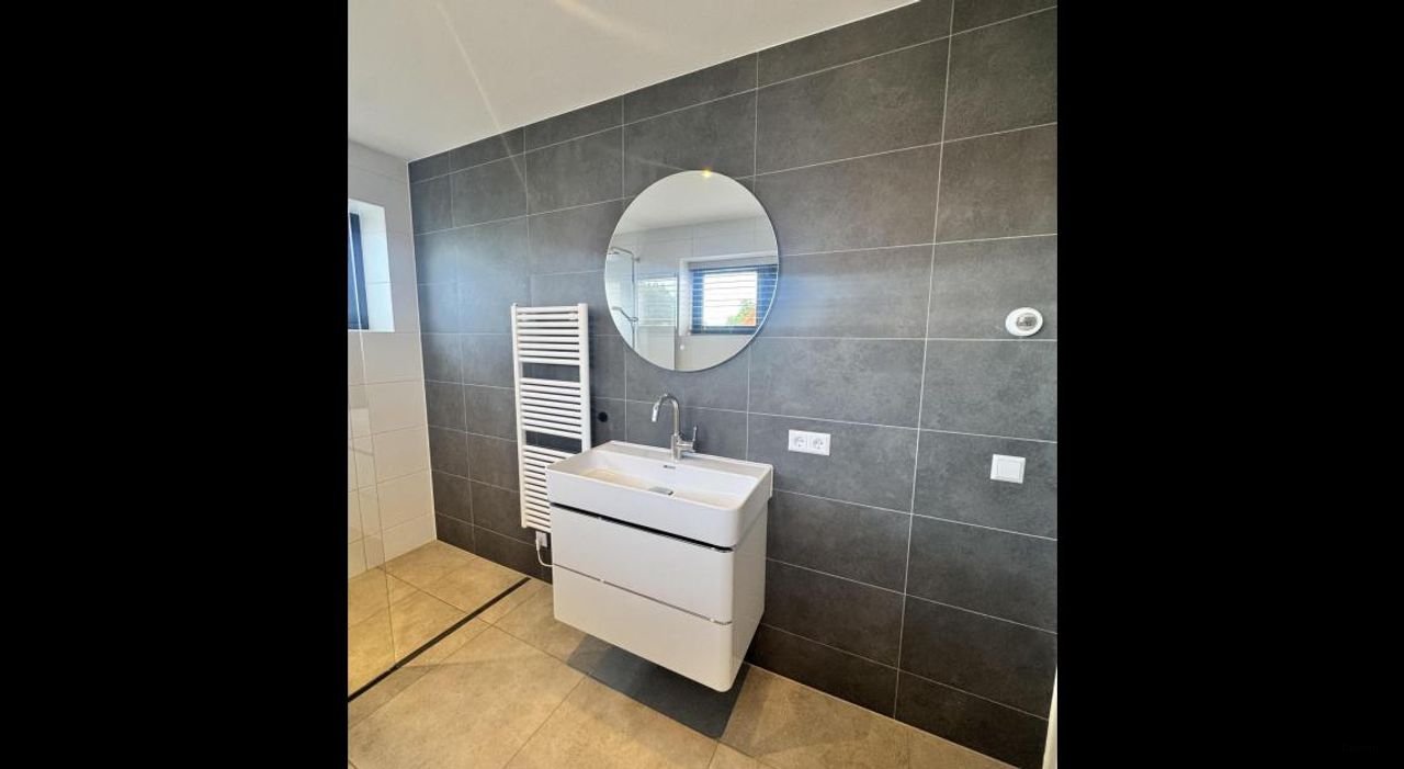 Ruim A+++ appartement met parkeerplek - Afbeelding 11