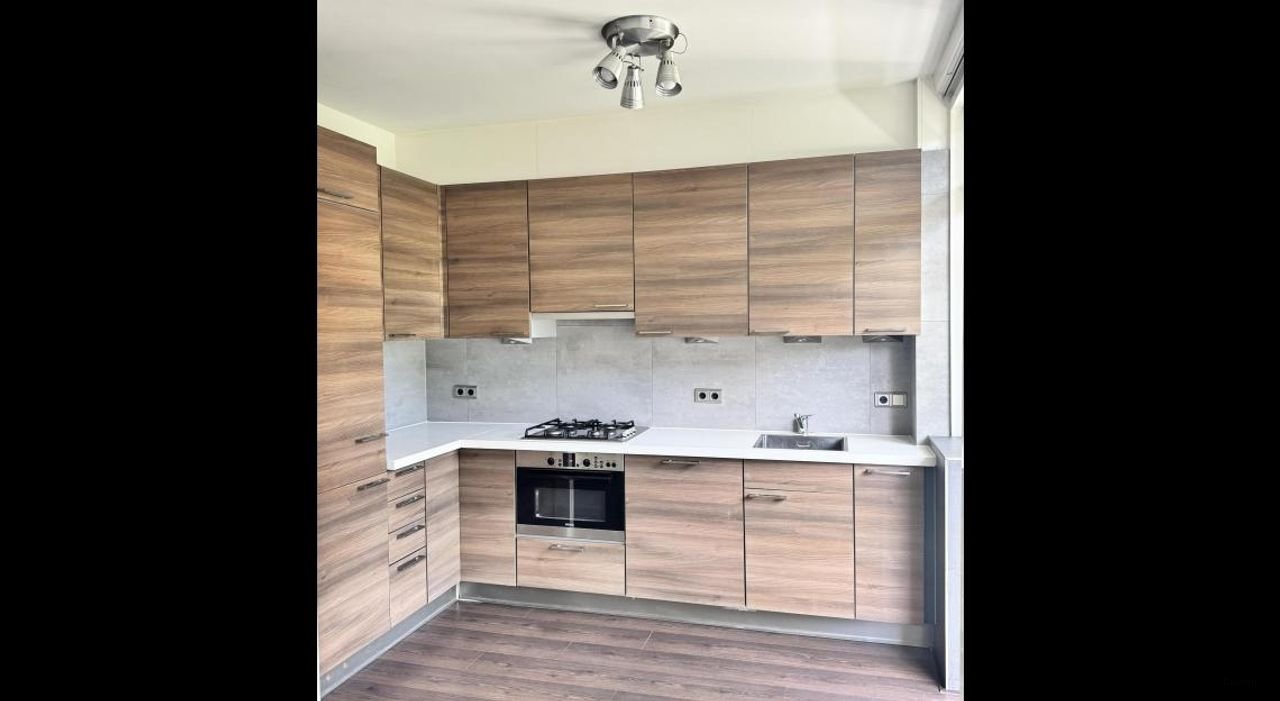 Ruime bovenwoning aan het Mariotteplein - Afbeelding 5