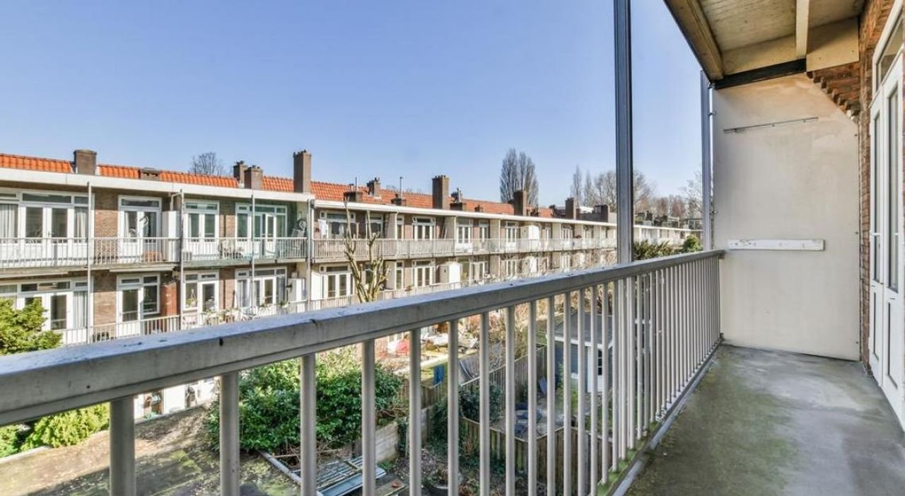 Ruime bovenwoning aan het Mariotteplein - Afbeelding 4