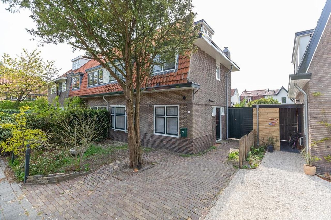 Hoekwoning met 20 meter diepe tuin - Afbeelding 24