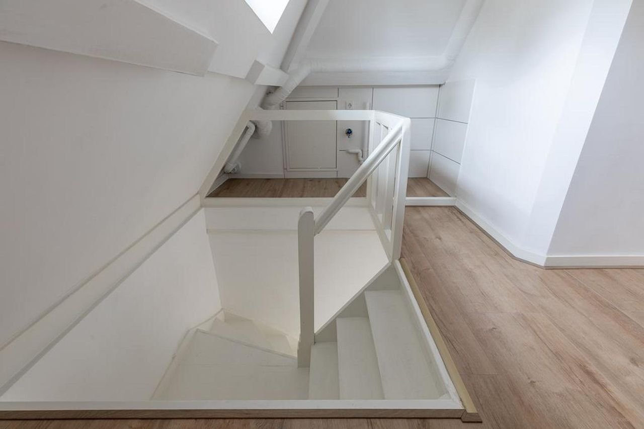 Hoekwoning met 20 meter diepe tuin - Afbeelding 21