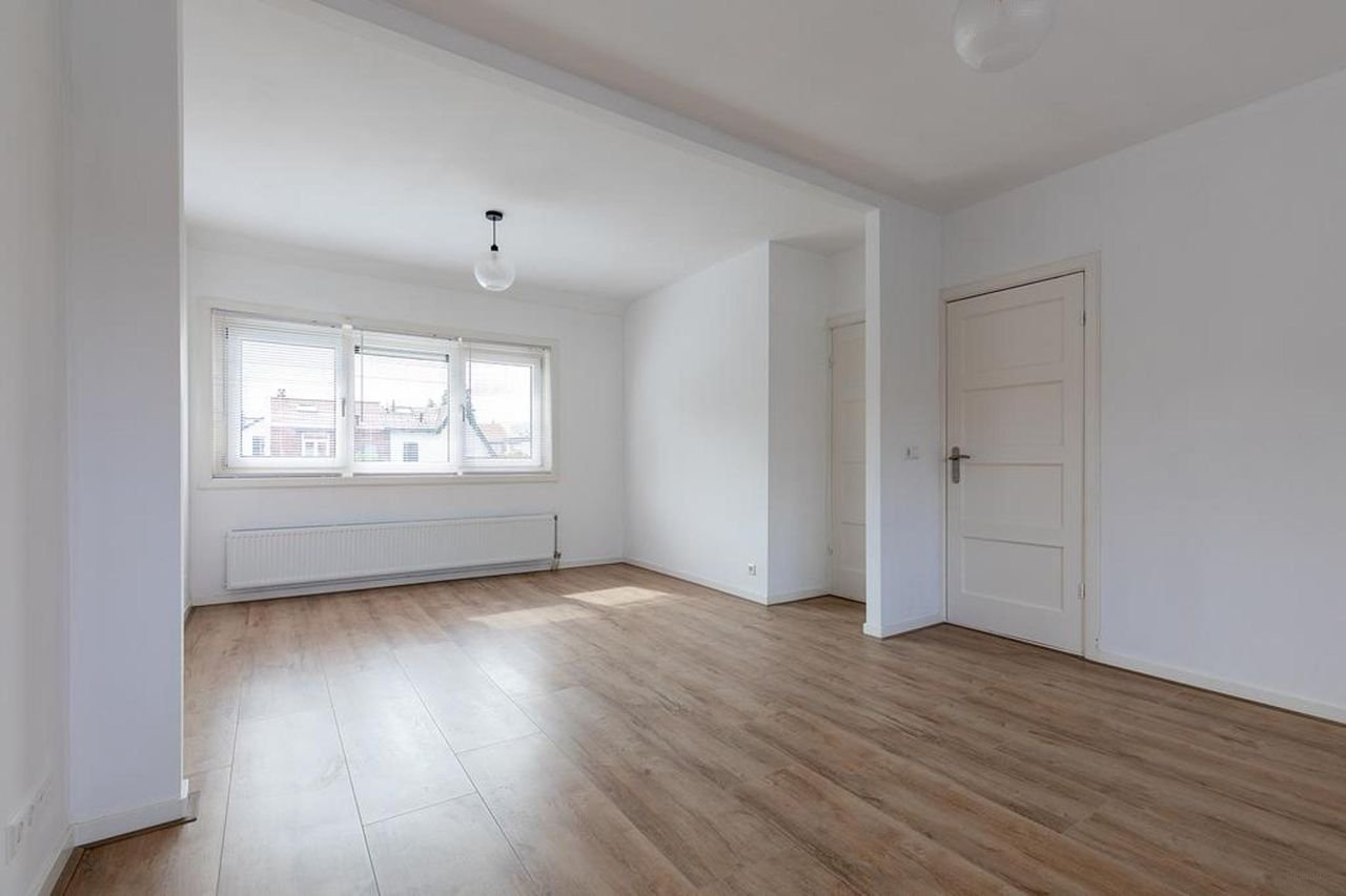 Hoekwoning met 20 meter diepe tuin - Afbeelding 19