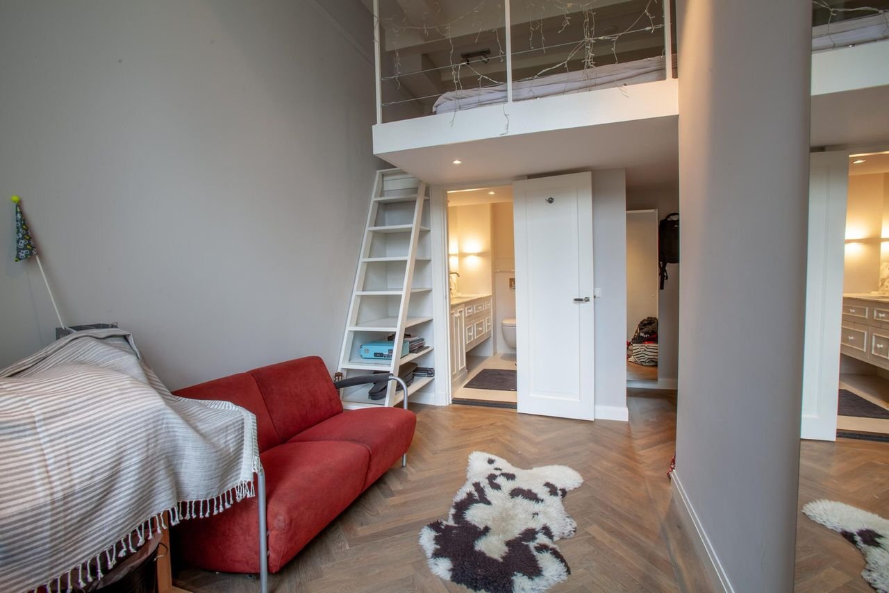 Licht grachtenappartement met lift - Afbeelding 9