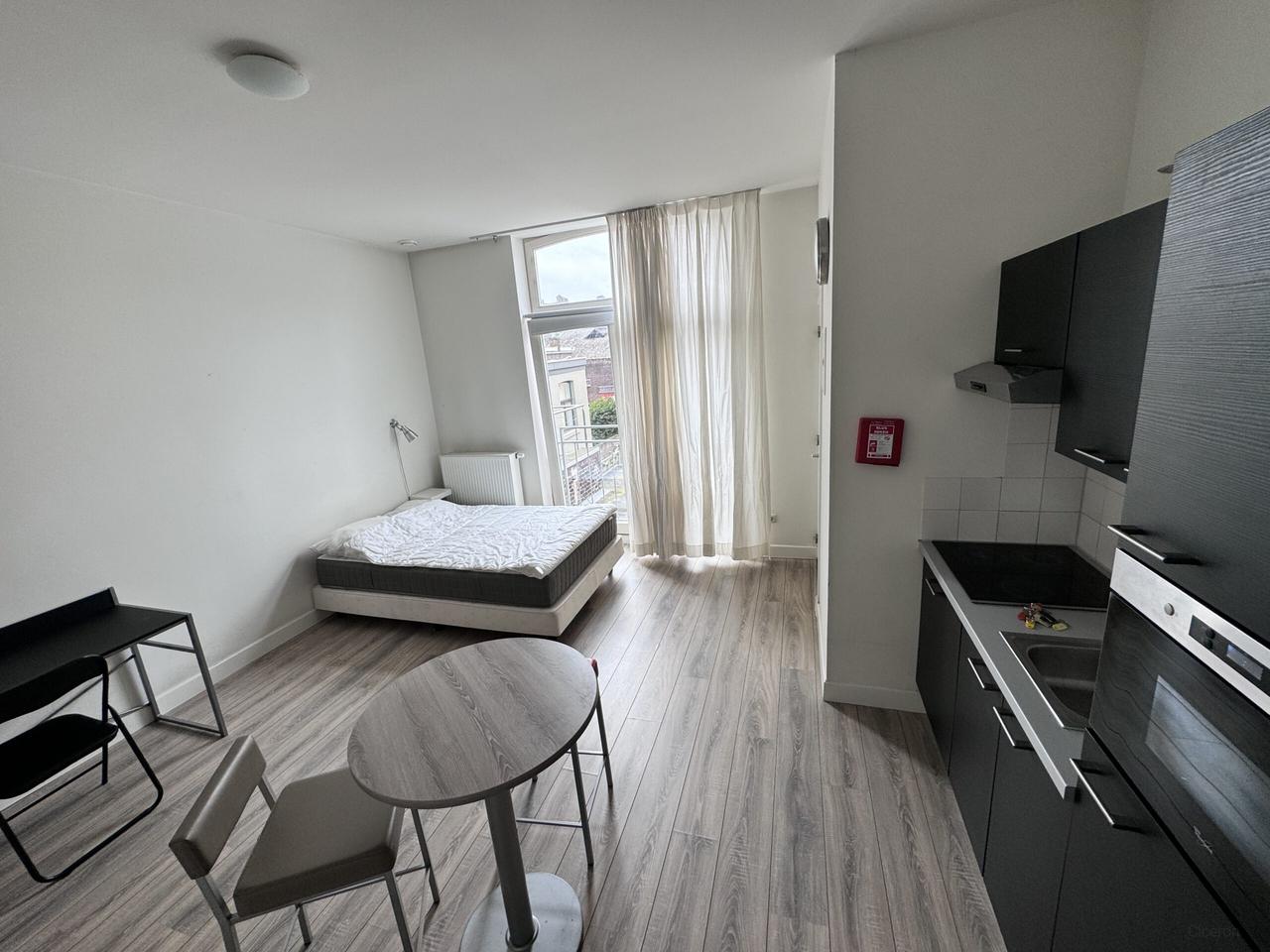 Furnished studio with terrace in Wyck - Image 1