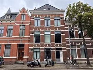 Room with private kitchen in Schildersbuurt