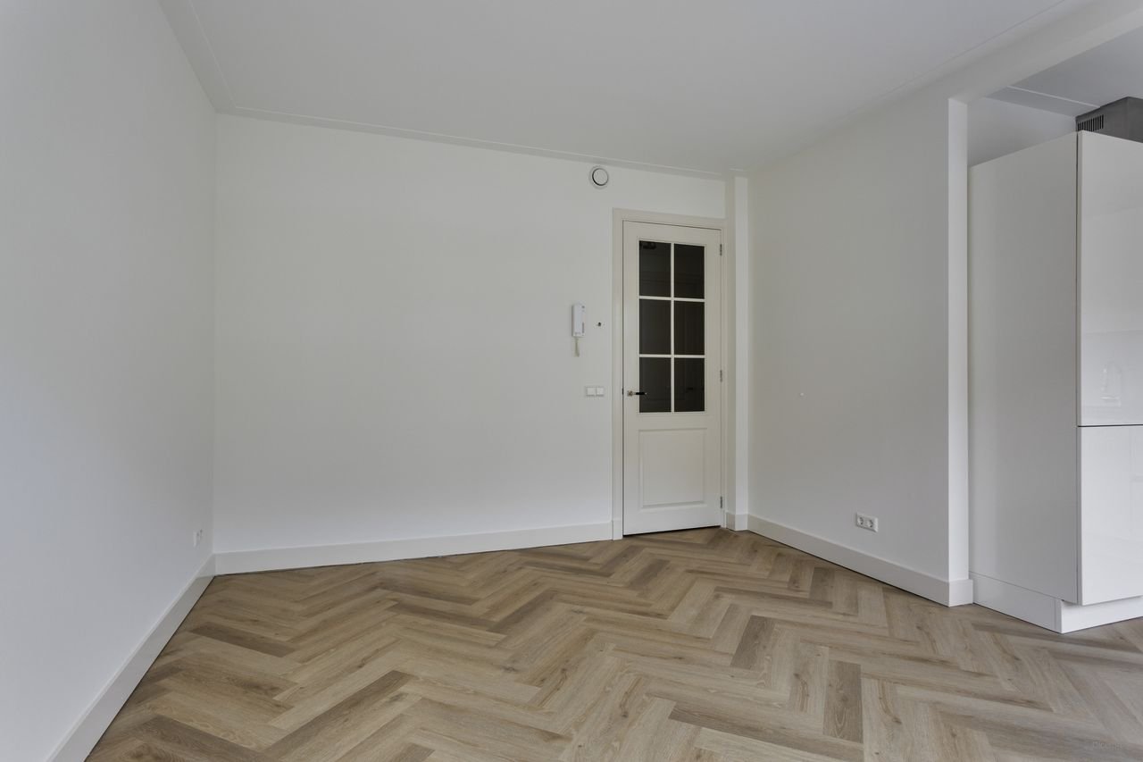 Licht 3-kamerappartement in Rivierenbuurt - Afbeelding 3