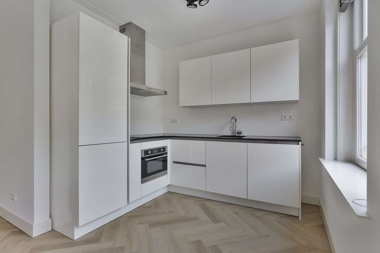 Licht 3-kamerappartement in Rivierenbuurt - Afbeelding 4