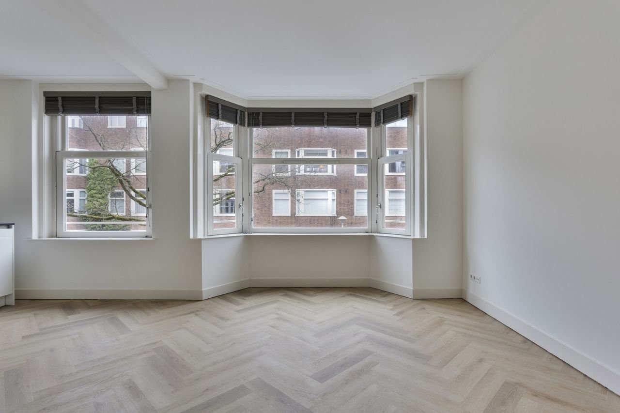 Licht 3-kamerappartement in Rivierenbuurt - Afbeelding 2