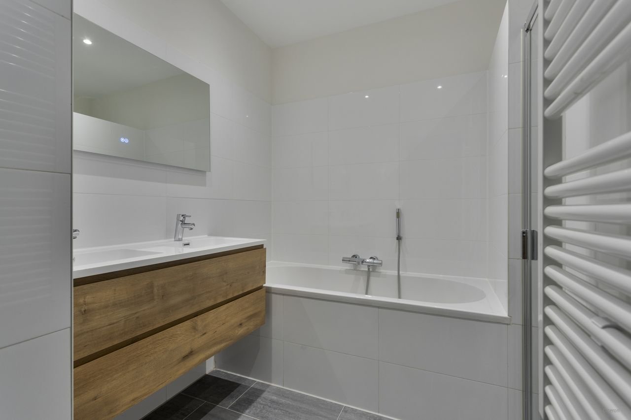 Licht 3-kamerappartement in Rivierenbuurt - Afbeelding 9