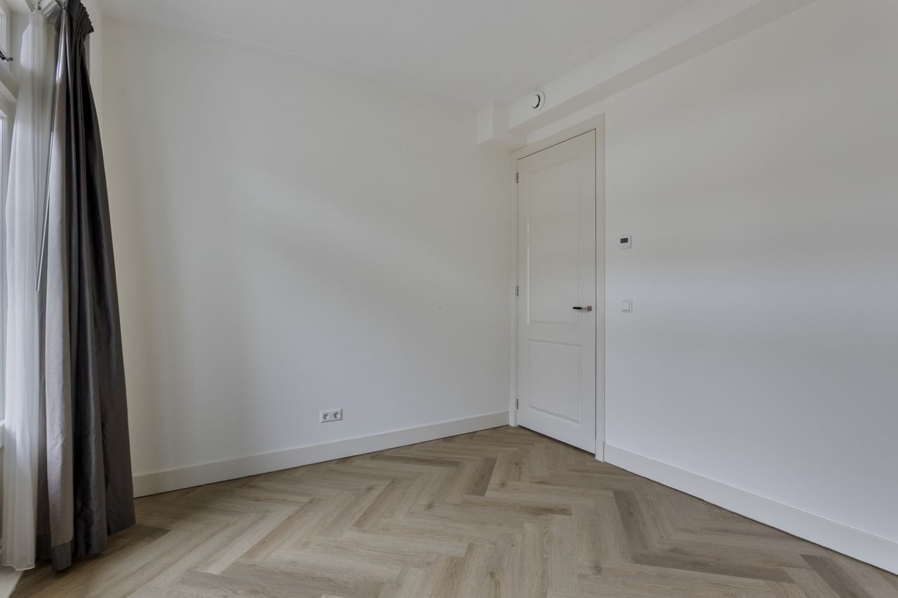 Licht 3-kamerappartement in Rivierenbuurt - Afbeelding 6