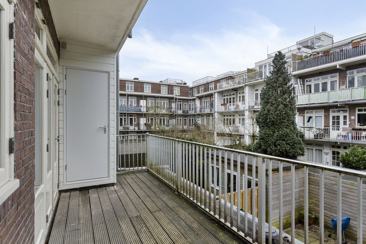 Licht 3-kamerappartement in Rivierenbuurt - Afbeelding 12