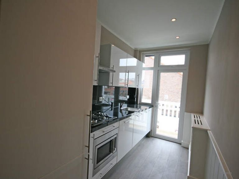 Fijn 3-kamerappartement in Laakkwartier - Afbeelding 2