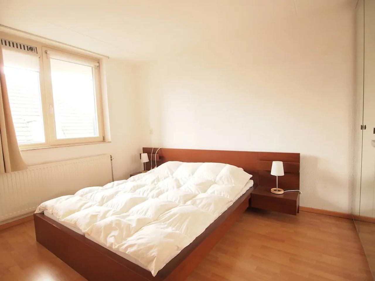 Bright 2-Bedroom Apartment in the Heart of Brielle - Image 8