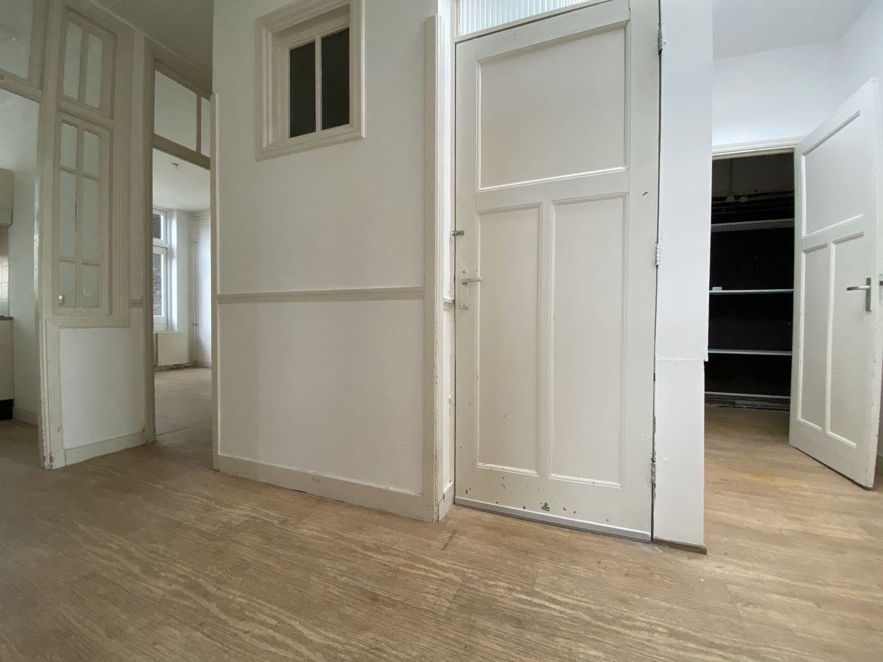 Licht 4-kamer hoekappartement met 3 balkons - Afbeelding 8