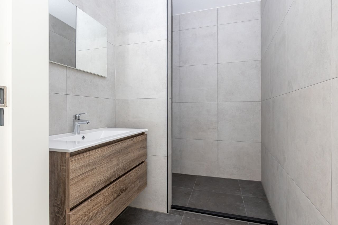 Modern short-stay appartement met tuin aan de Spoorlaan - Afbeelding 4