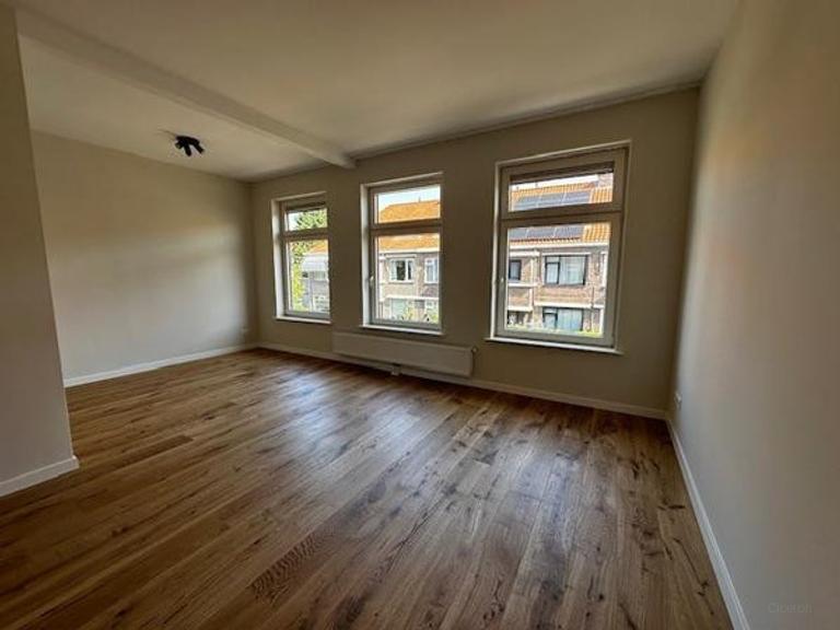 Renovated duplex with 3 bedrooms - Image 3