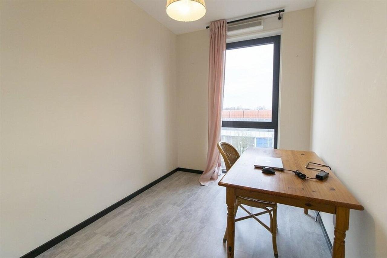 Gemeubileerd 3-kamerappartement met parkeerplaats - Afbeelding 11