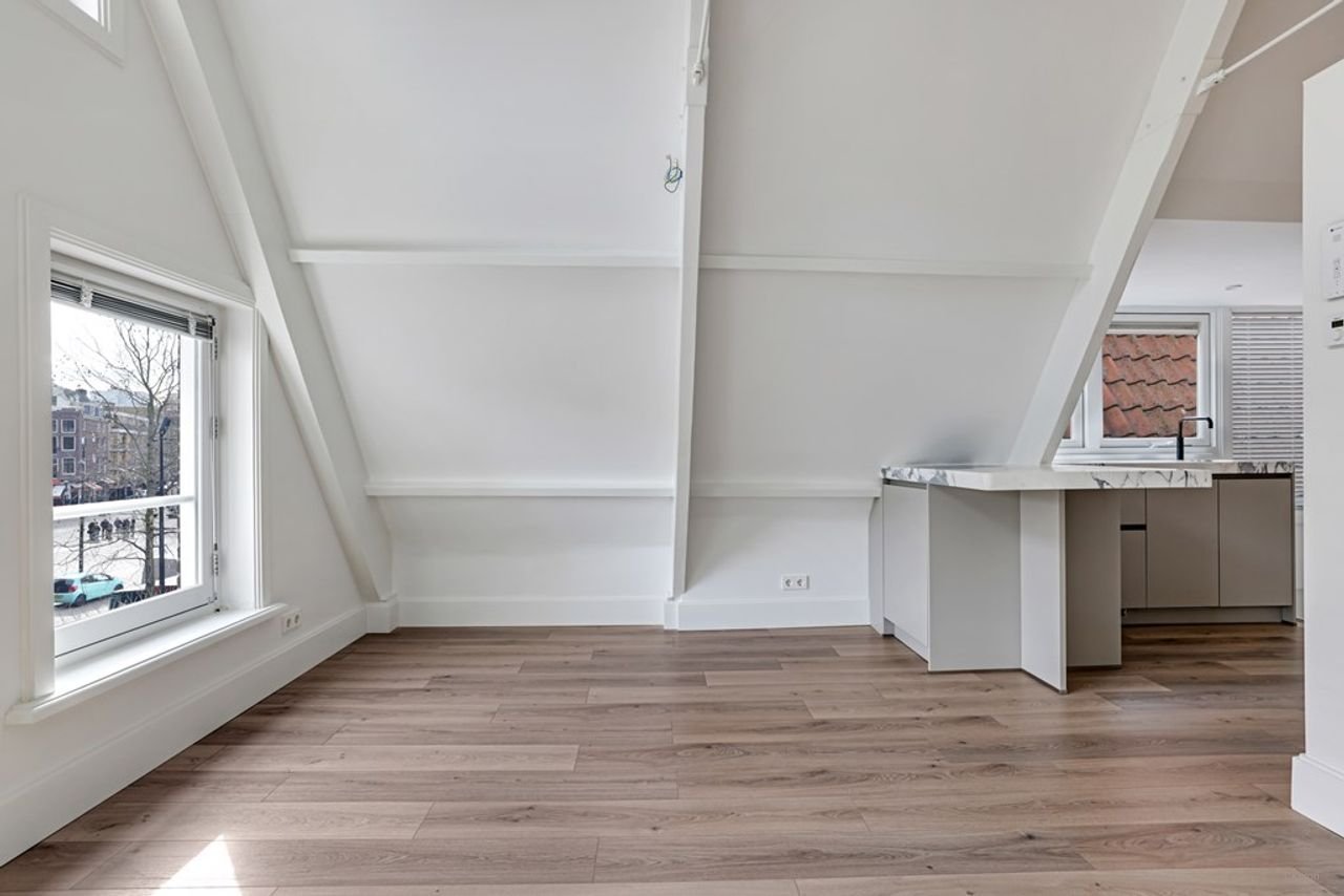 Gerenoveerde studio: Zicht op de Waag - Afbeelding 19