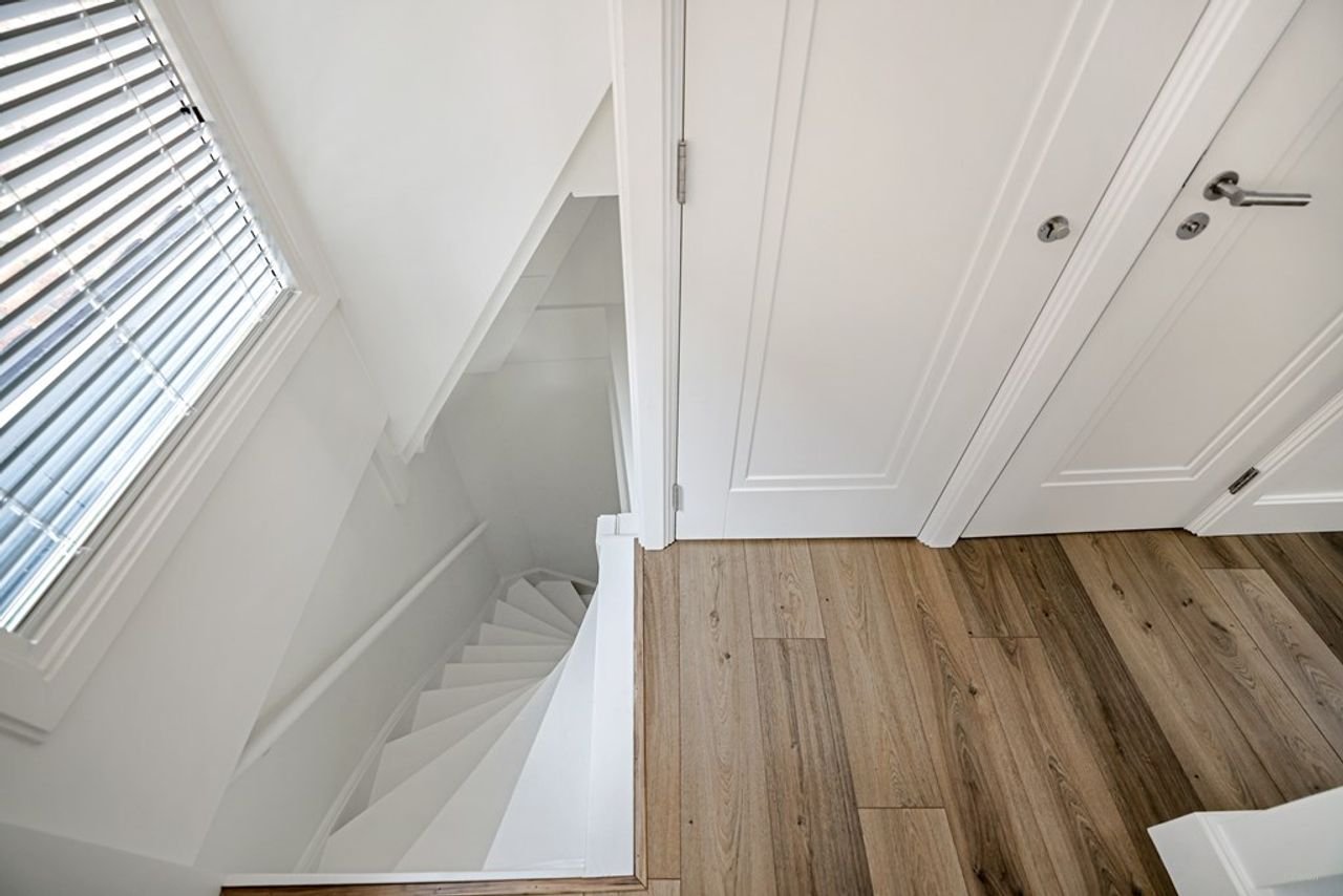 Gerenoveerde studio: Zicht op de Waag - Afbeelding 18