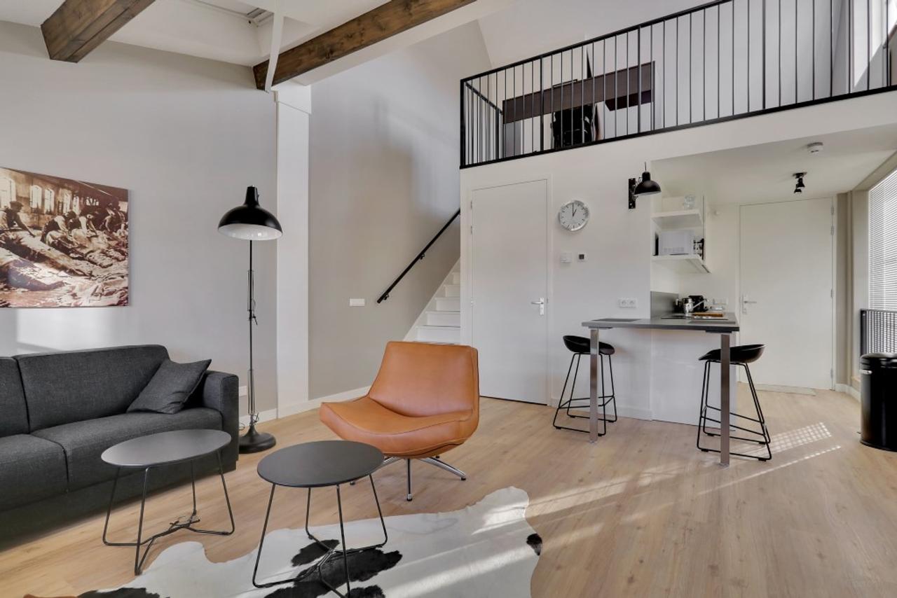 Furnished short-stay loft in Veldhoven-Dorp - Image 1