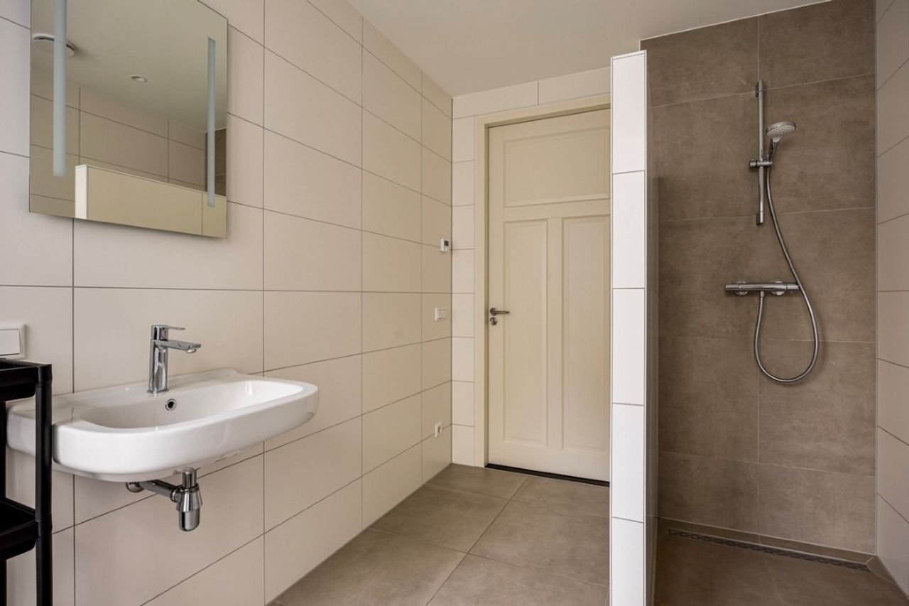 Ruim appartement in voormalig hotel De Kroon - Afbeelding 20