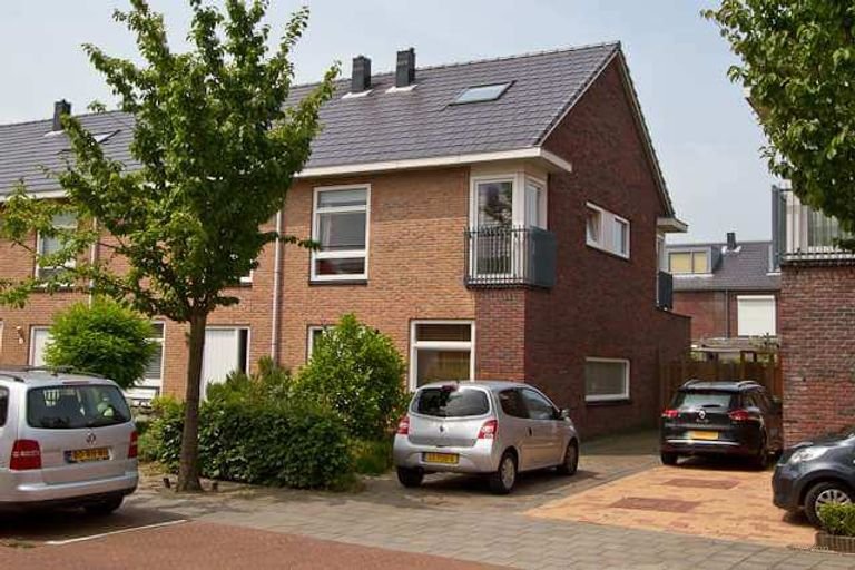 Hoekhuis met 4 slaapkamers in Leidschenveen - Afbeelding 1