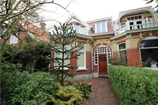 Monumental townhouse in Old Rijswijk