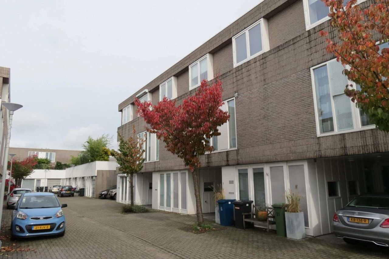 Royale Aquavilla aan het water - Afbeelding 1