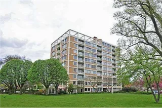 Sunny corner apartment in Haarlem-Zuid