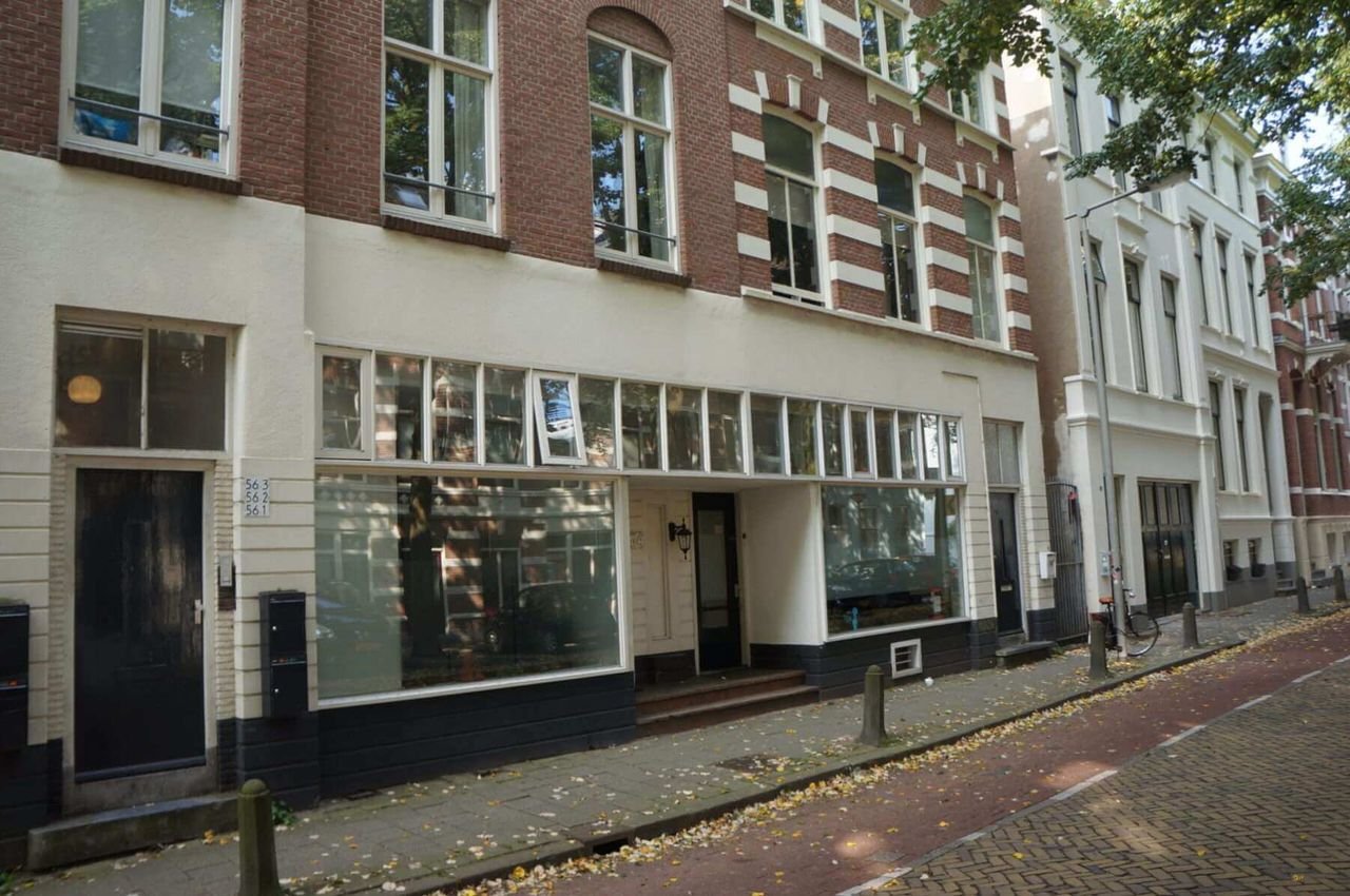 Furnished living in the heart of the Spijkerkwartier - Image 1