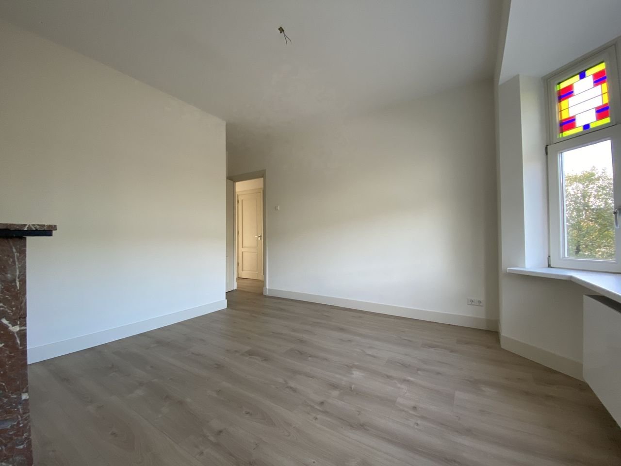 Gerenoveerd 5-kamer appartement met breed balkon - Afbeelding 9