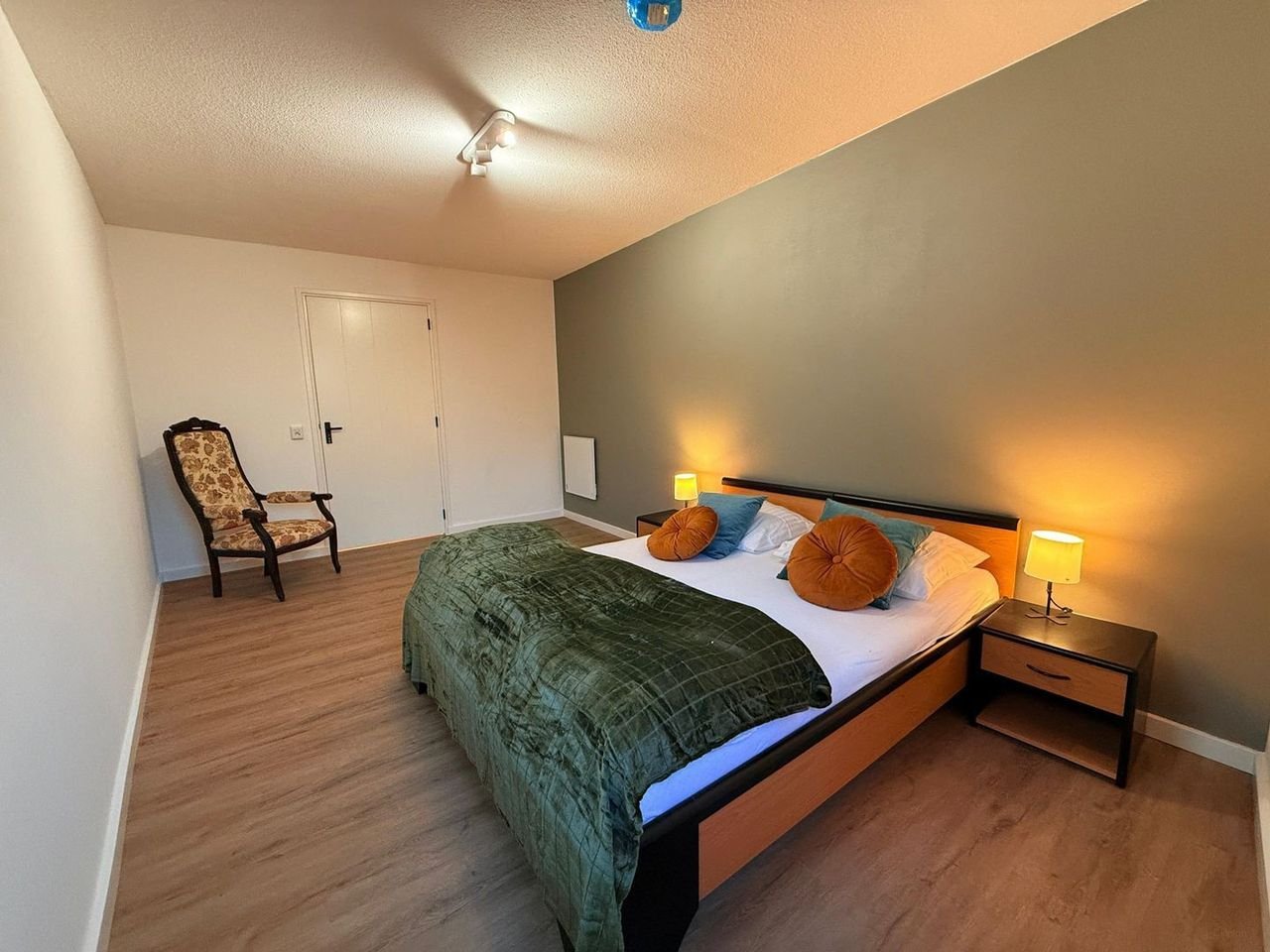 Modern & gas-free apartment in Helmond - Image 9