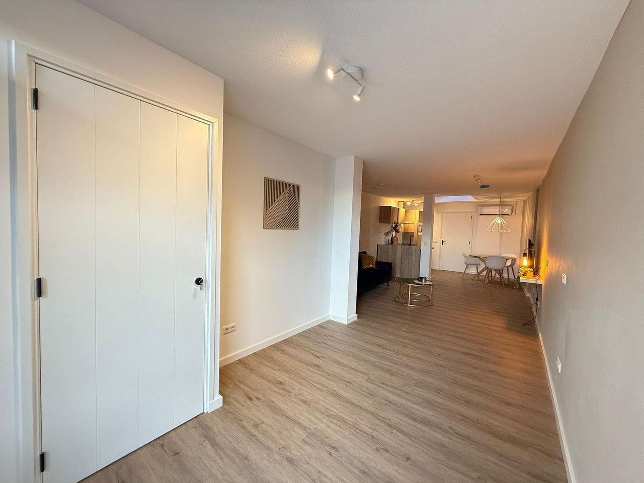 Modern & gas-free apartment in Helmond - Image 2